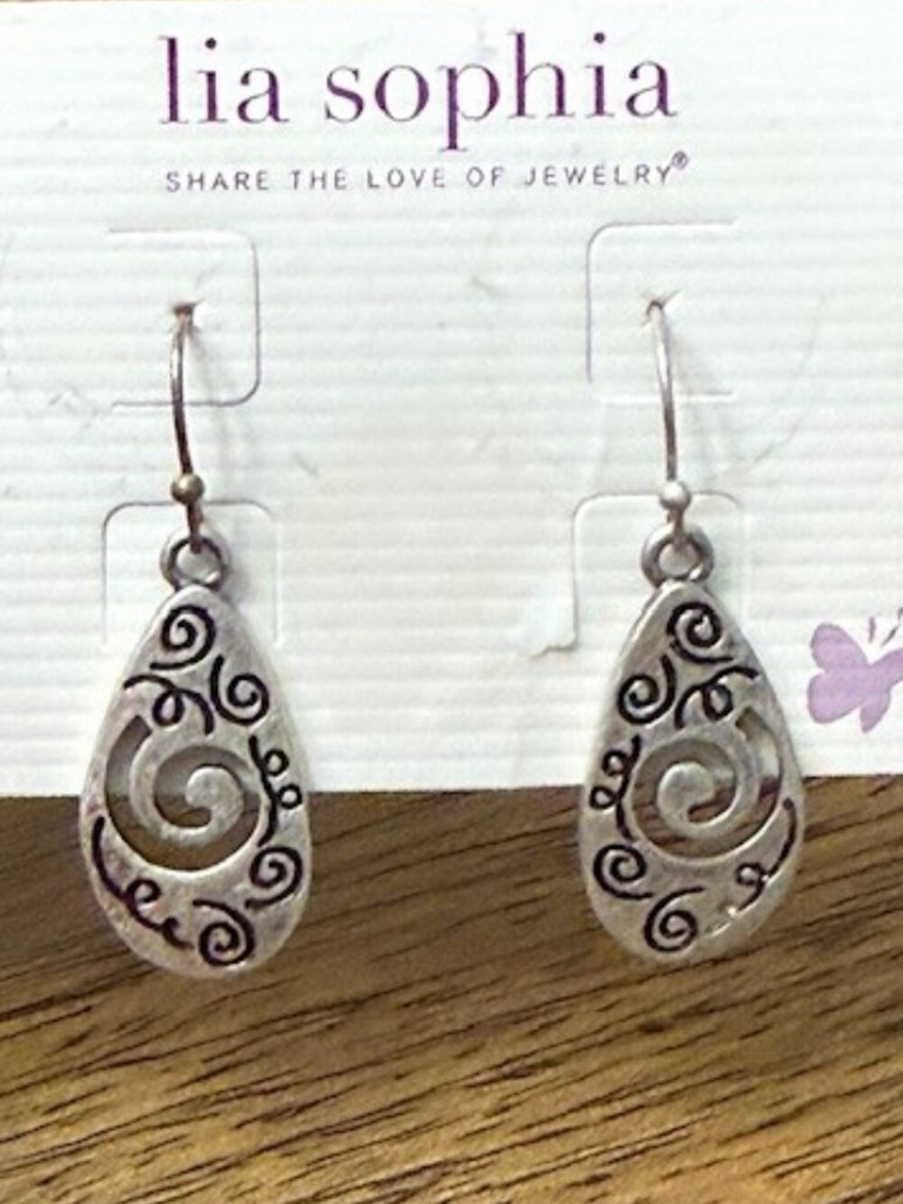 Lia Sophia "DAY DREAM" Earrings